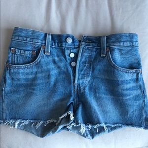 Brand new Levi 501 button fly shorts